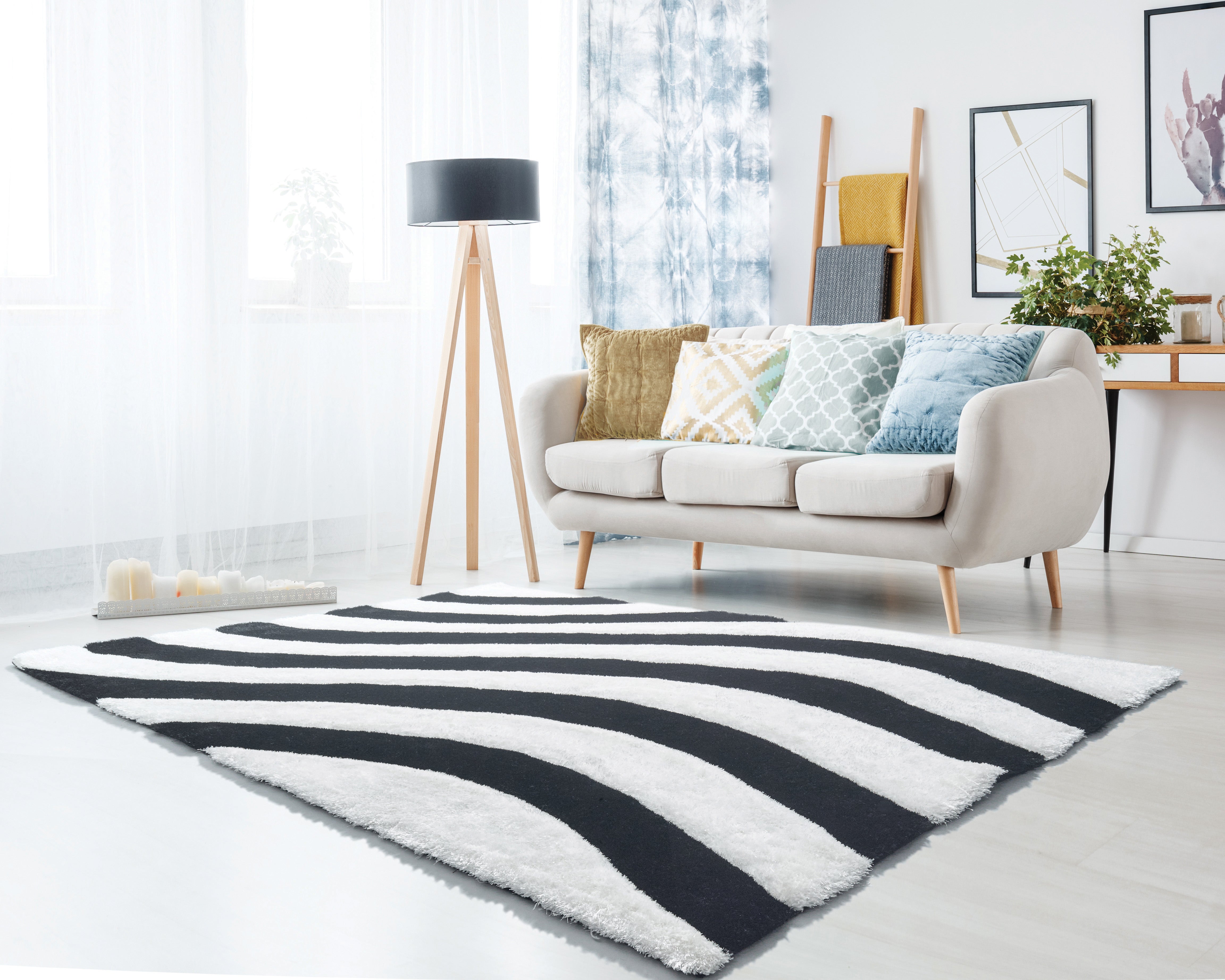 Finesse Streamer - Black