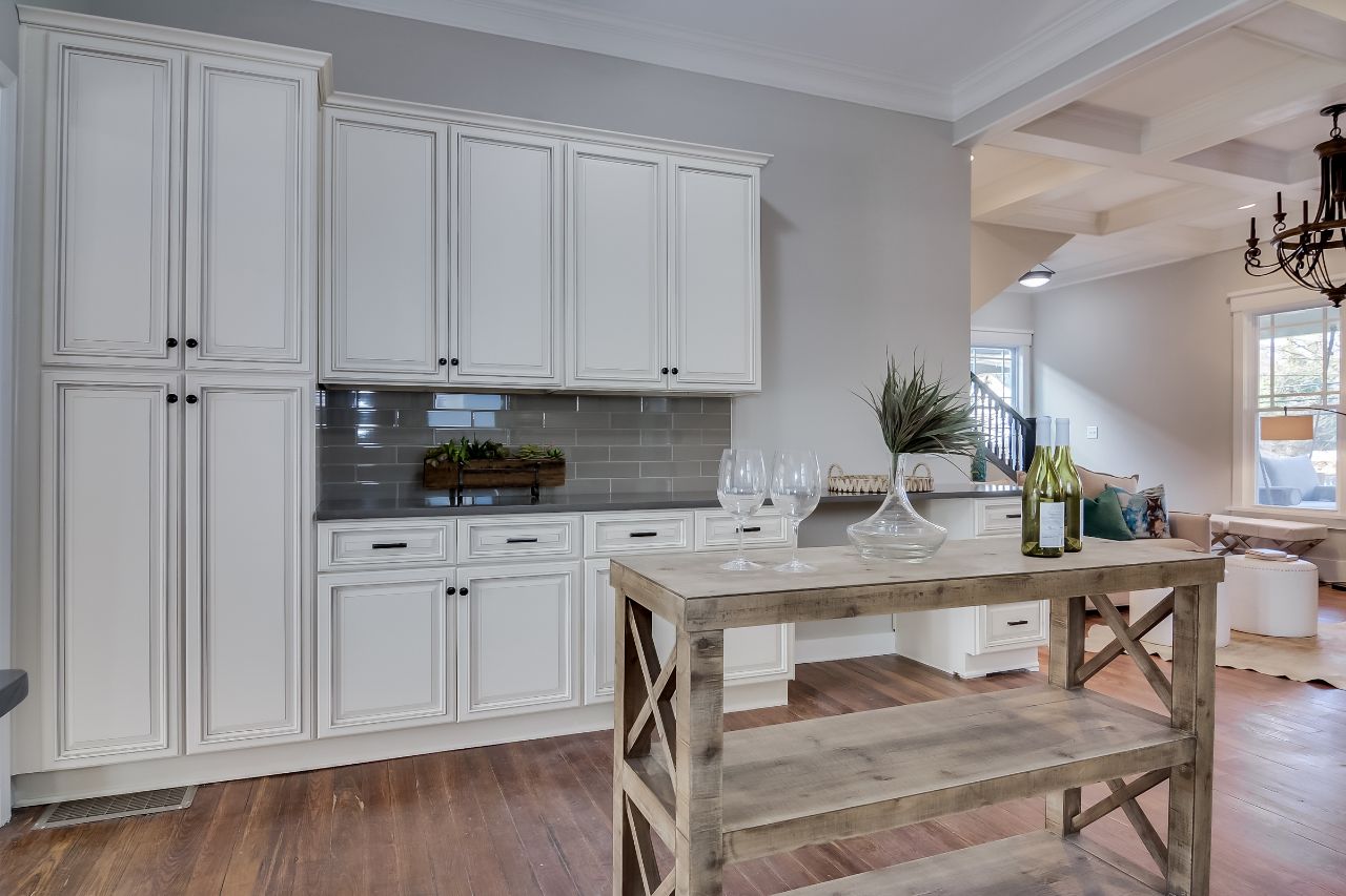 Signature Pearl Cabinets